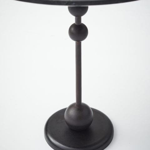 The Invisible Collection - Louise Liljencrantz - Eight Side Table