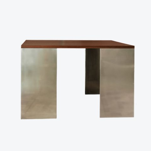 2022 Square Table